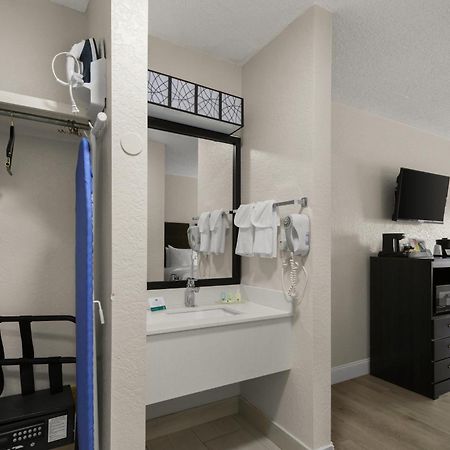 Quality Inn Sarasota I-75 Vamo エクステリア 写真