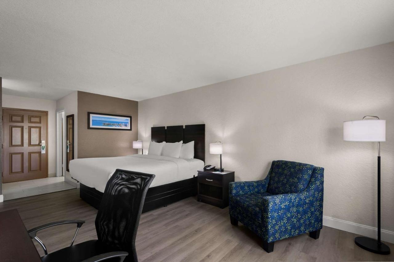 Quality Inn Sarasota I-75 Vamo エクステリア 写真