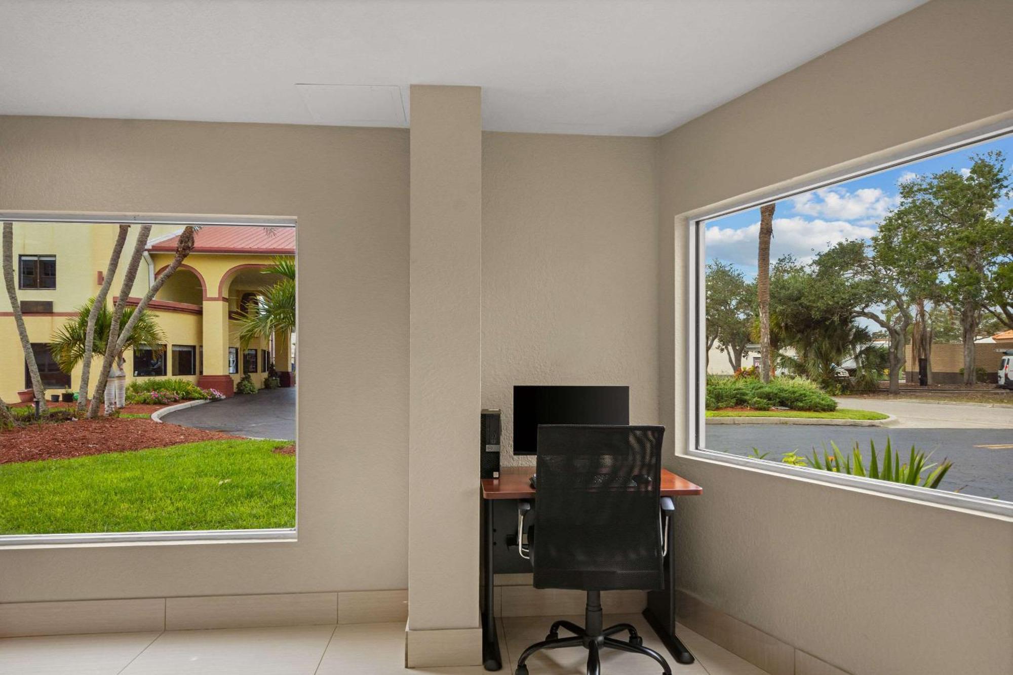 Quality Inn Sarasota I-75 Vamo エクステリア 写真