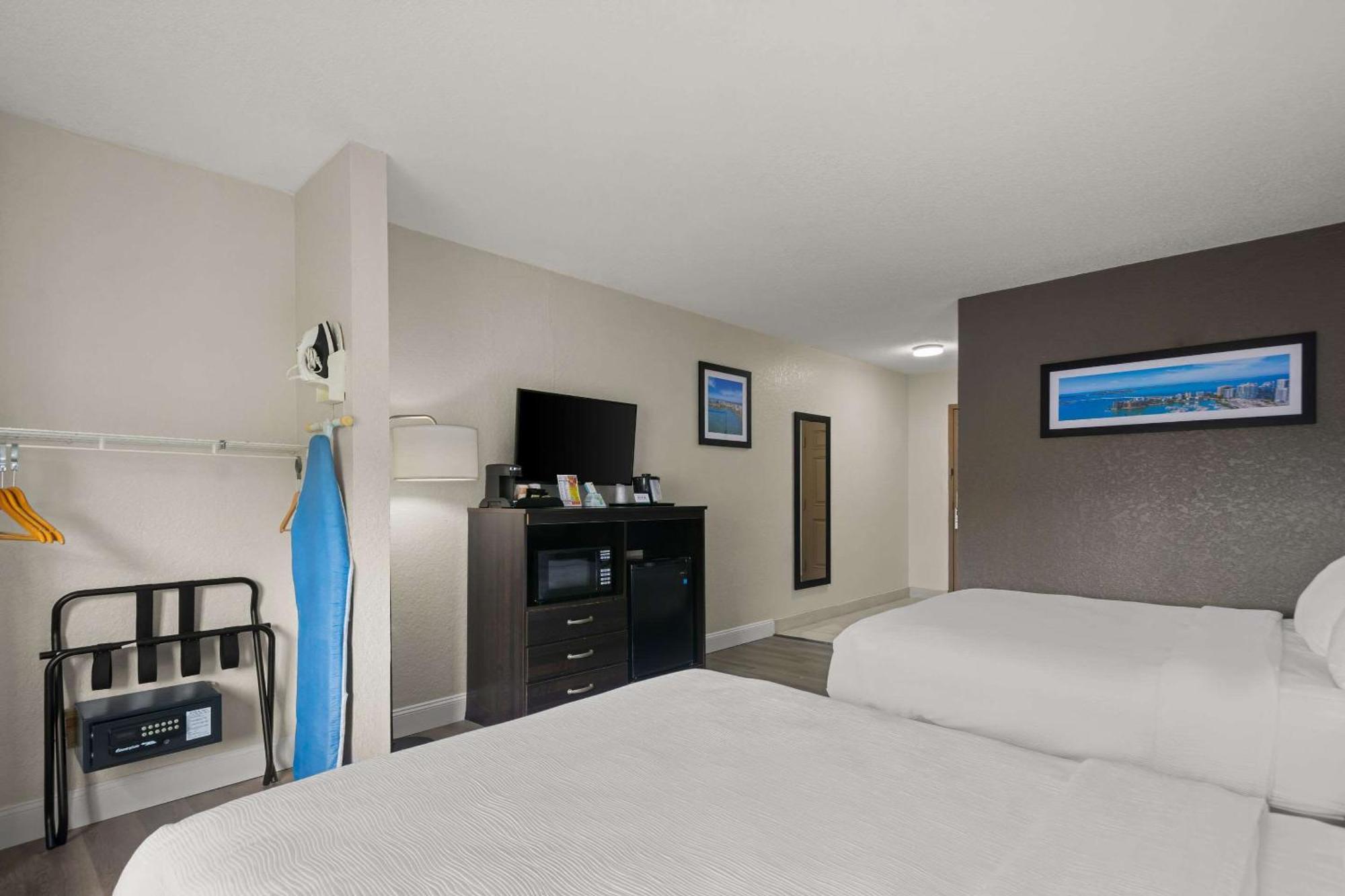 Quality Inn Sarasota I-75 Vamo エクステリア 写真