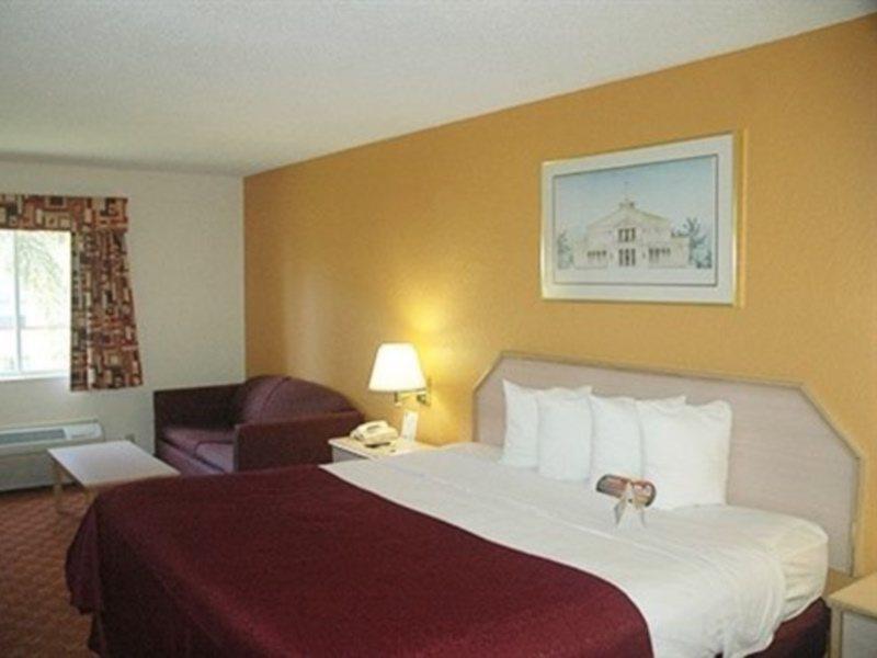Quality Inn Sarasota I-75 Vamo エクステリア 写真