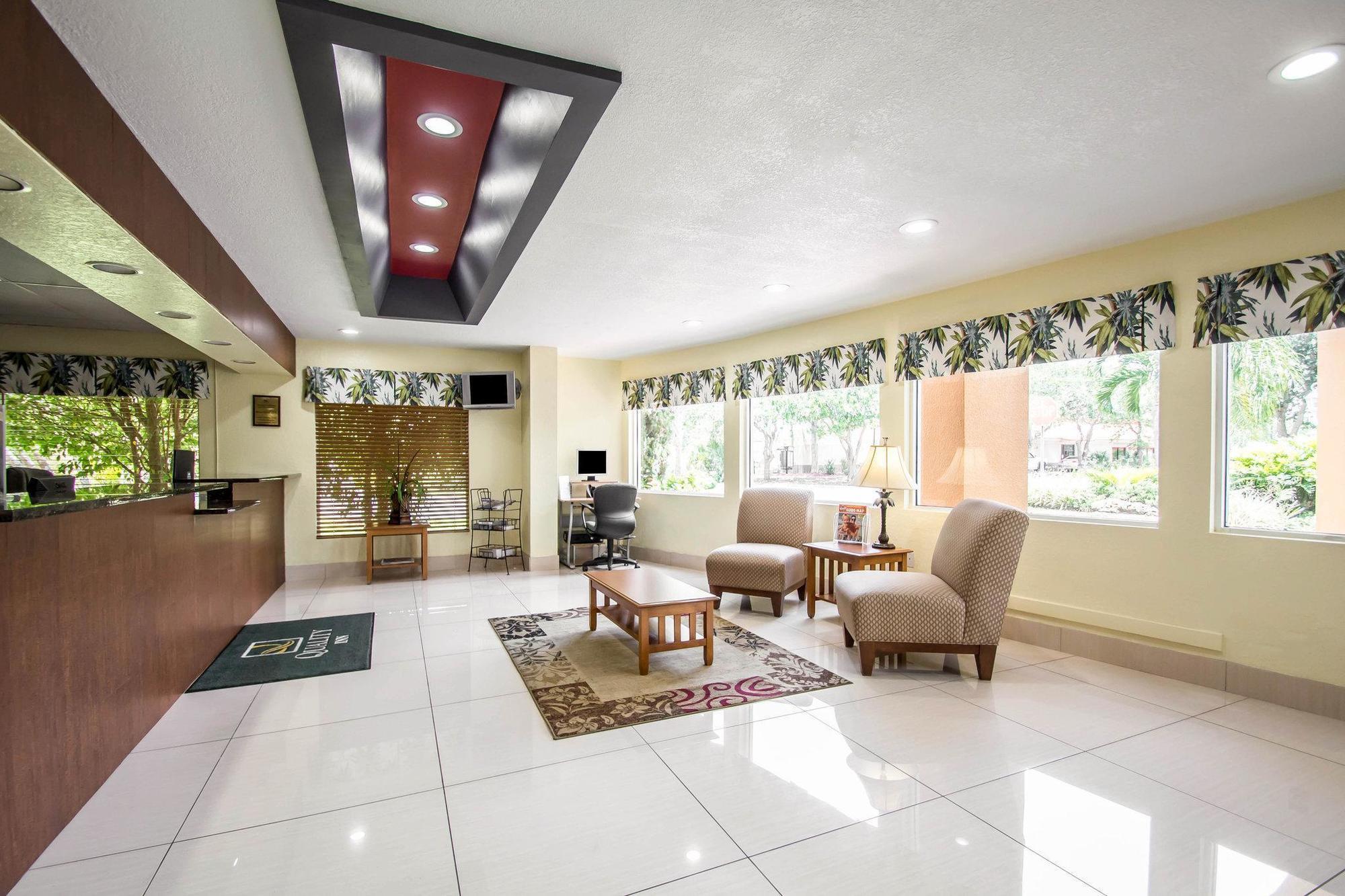 Quality Inn Sarasota I-75 Vamo エクステリア 写真