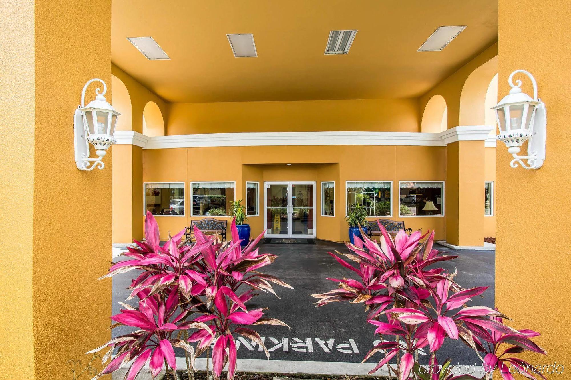 Quality Inn Sarasota I-75 エクステリア 写真